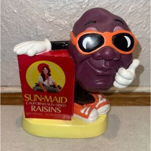 Vintage 1987 California Raisins Plastic Figure toy Sun‎ Maid Coin Bank.